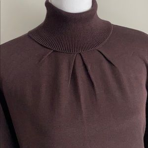 Turtle neck top